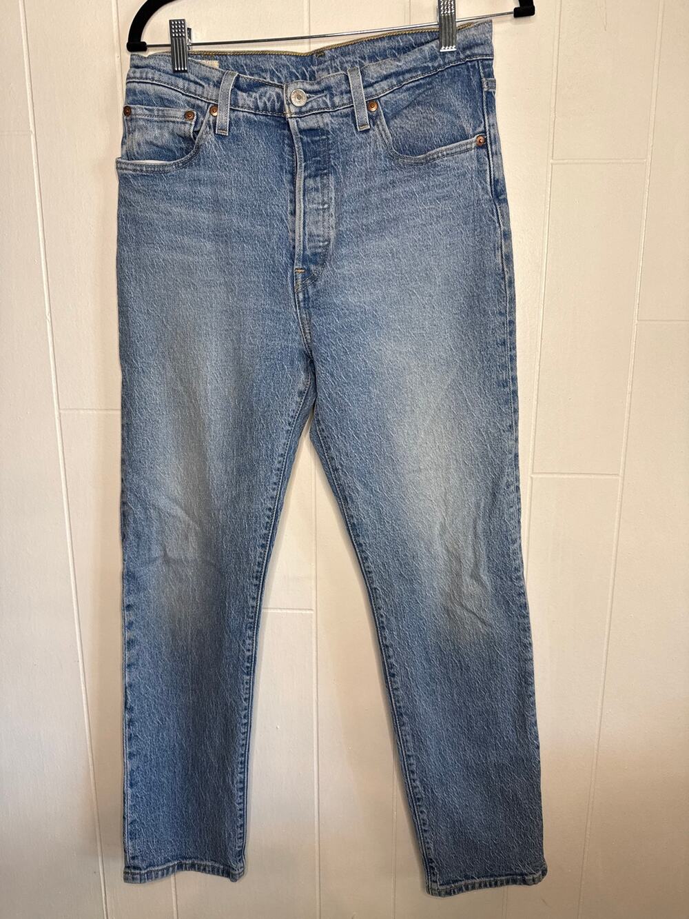 Levi's 501 medium wash size 29x30